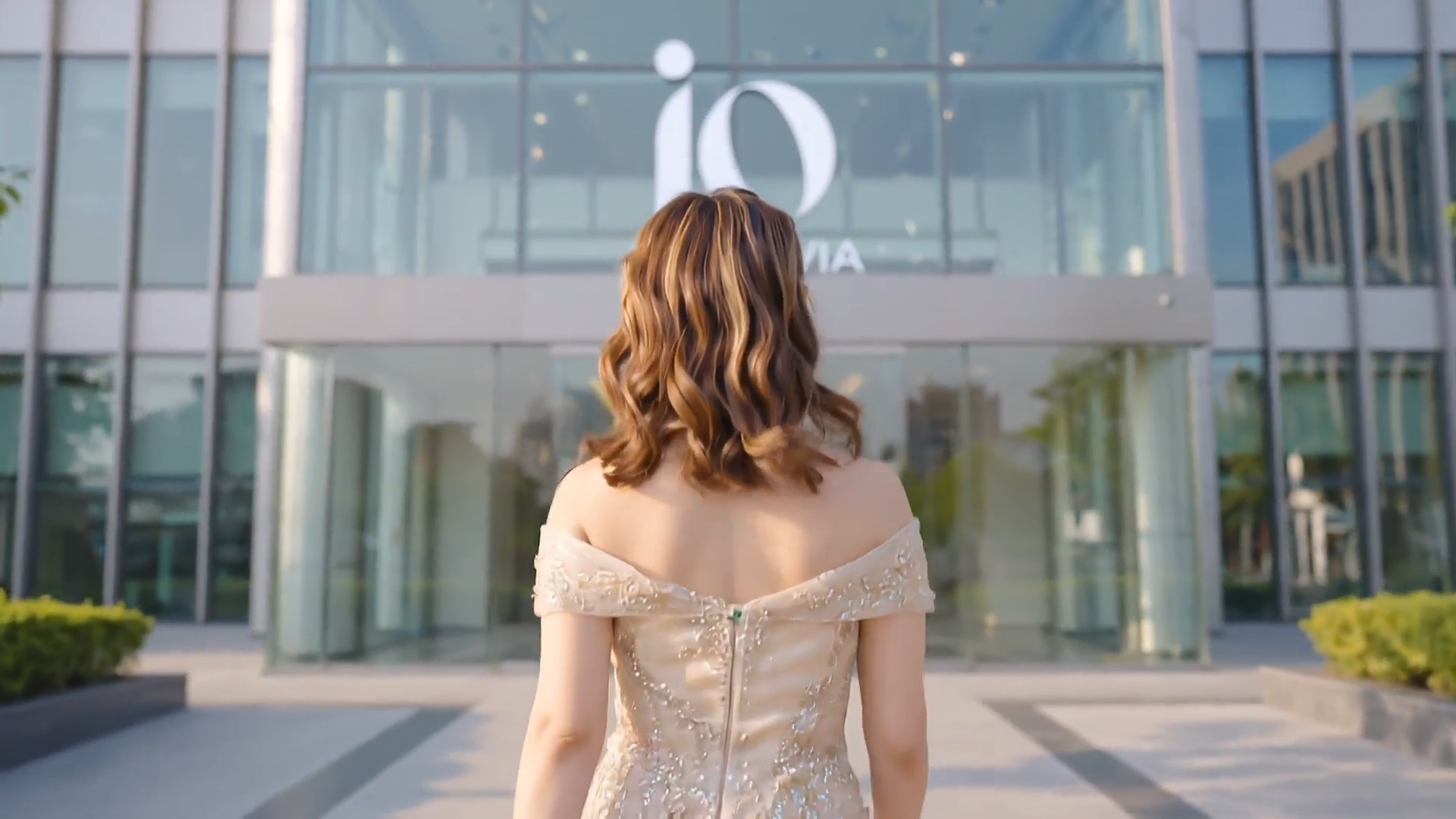 About IO — It's Olivia luxury wellness brand